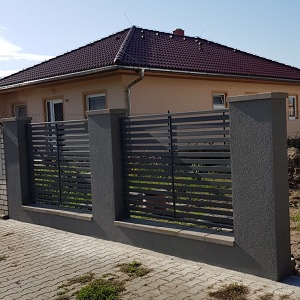 Zděný plot